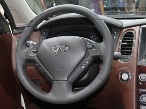 2013ӢQX50(M(jn)) Ϻ܇չ