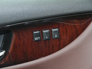 2013ӢQX50(M(jn)) Ϻ܇չ