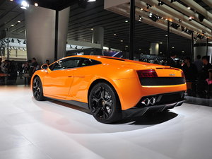 2011LP550-2 Tricolore Ϻ܇չ