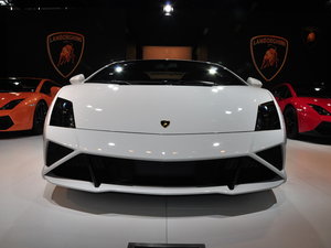 2013LP 560-4 w^