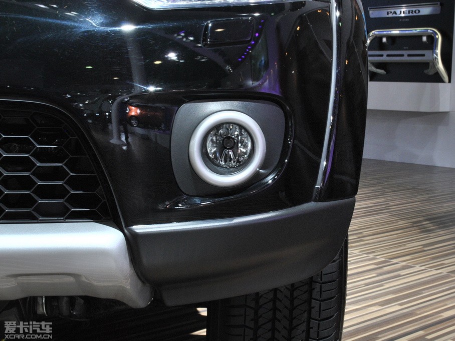 2011�������_���ŕ�(�M��) 3.0L ���A������