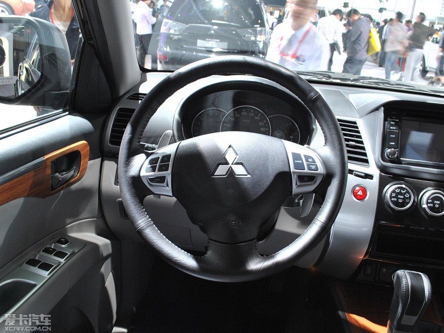 2011�������_���ŕ�(�M(j��n)��) 3.0L ���A��(d��o)����