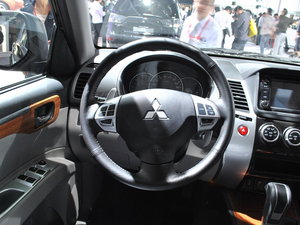 2011��3.0L ���A��(d��o)���� �Ϻ�܇չ