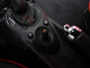 2012MINI COUPE Ϻ܇չ