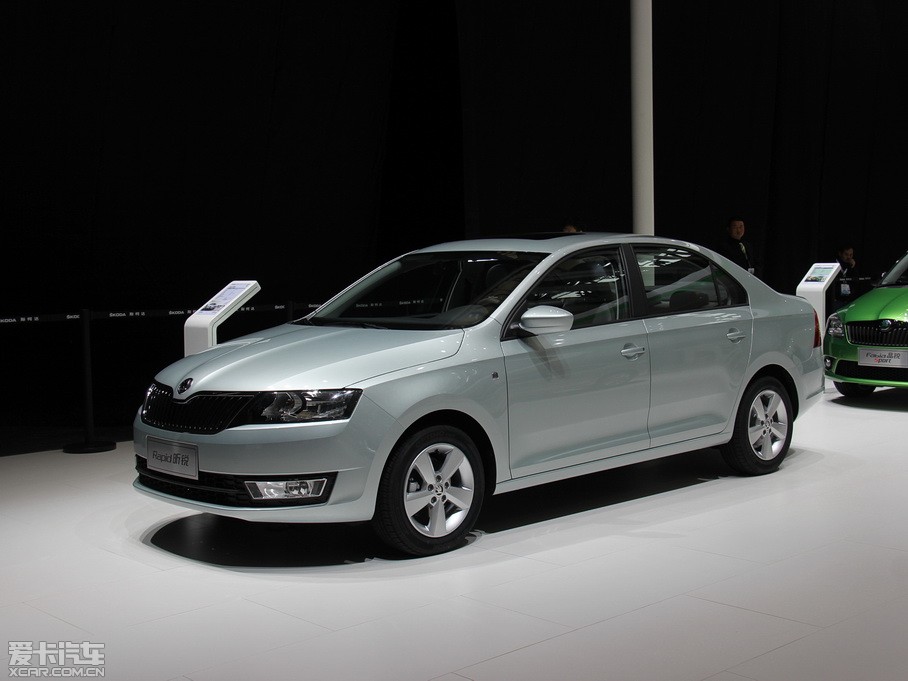 简约+三厢+大空间 斯柯达Rapid官图解析