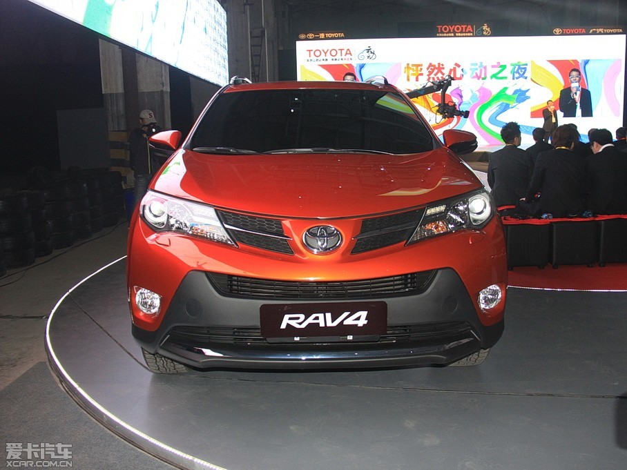 һRAV4ڸ˴ǰָ4Զ䣬ܳϸоҳߴӷǳԣй߻·RAV4ӵ˸а屾CR-Vʱк󽫲һϵ±ȴս