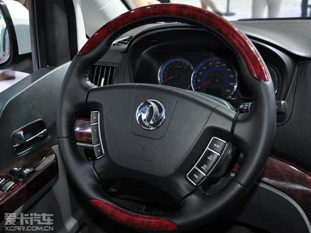 東風風行2014款風行CM7