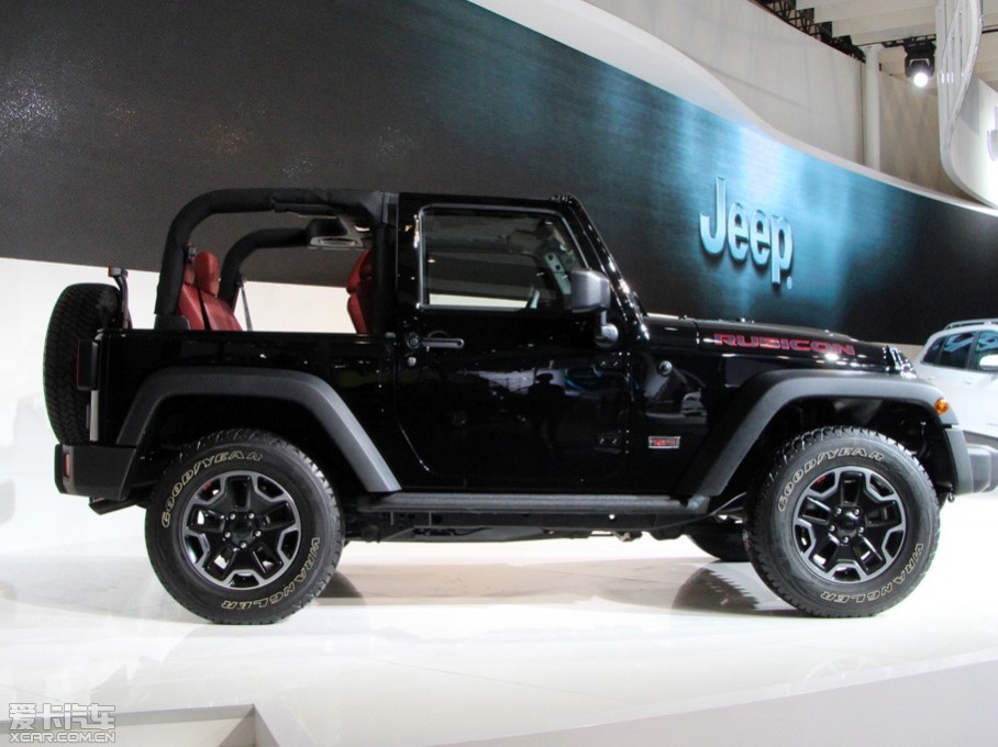 
ǰ༭ǰ̽ͬڳɶչǰϦ̽JEEP˹չ̨վ̨ص㳵ΪJEEPRubiconʮJEEPɹ⣬JEEP3.0Ҳڳɶչ״η

Jeepɹ䱸9AT䣬Ϥ˴Ϊڰ泵ͣԤۼԼ30-50Ԫ...