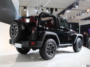 2013成都车展探馆:JEEP 克莱斯勒展台_