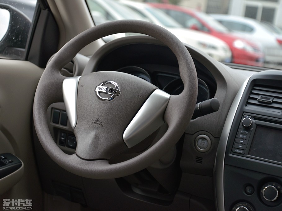 2014��ꖹ� 1.5XV CVT���F��