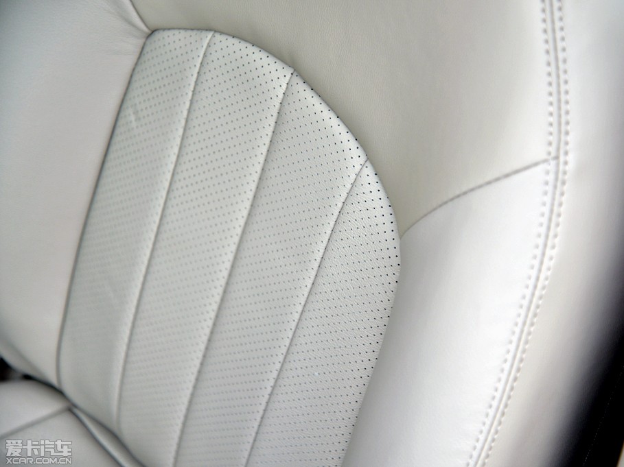 2014��ꖹ� 1.5XV CVT���F��