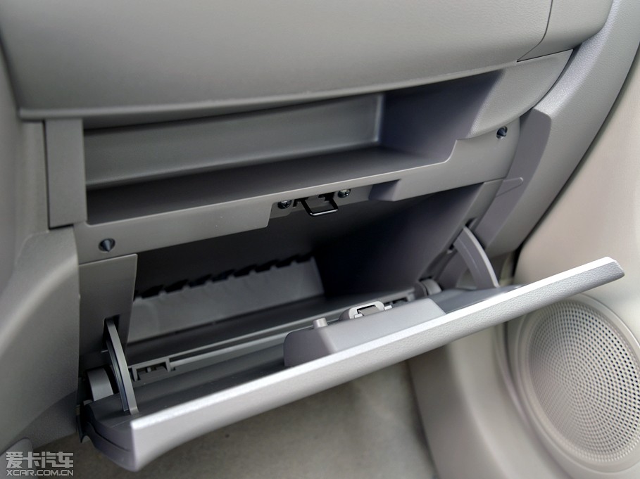 2014��ꖹ� 1.5XV CVT���F��