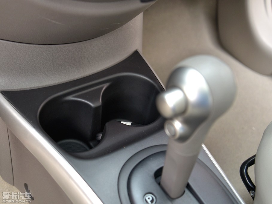 2014��ꖹ� 1.5XV CVT���F��