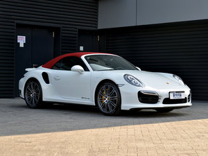 2014Turbo Cabriolet w^