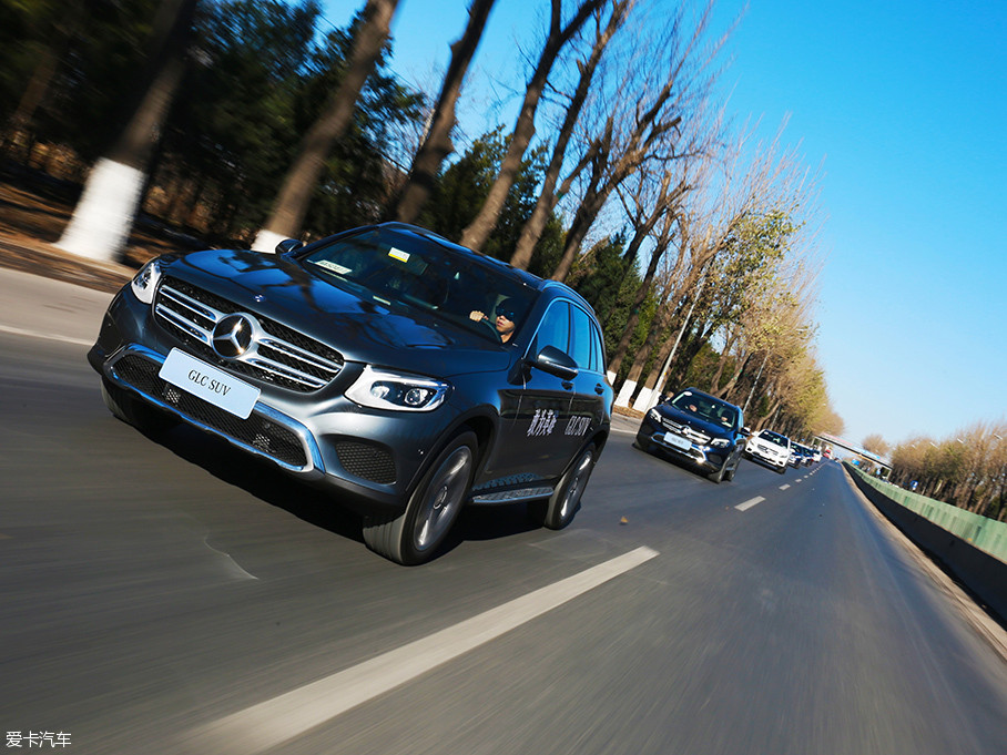 124գΪӢۡ÷˹GLC SUVƷڱϺȶԼСԷ˸չȫ÷˹GLC SUV