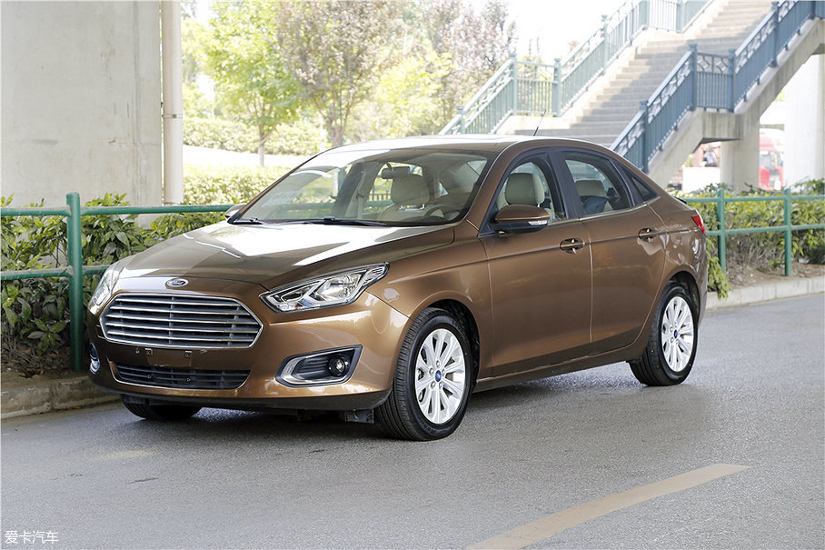 長安福特2017款福睿斯