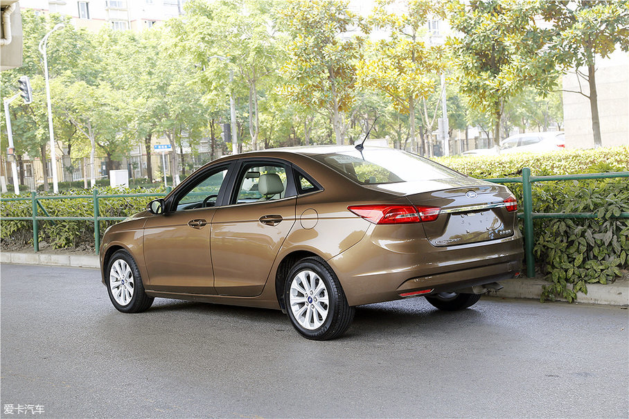 長安福特2017款福睿斯