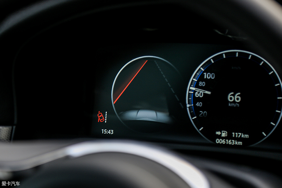 捷豹XFL長測(cè)