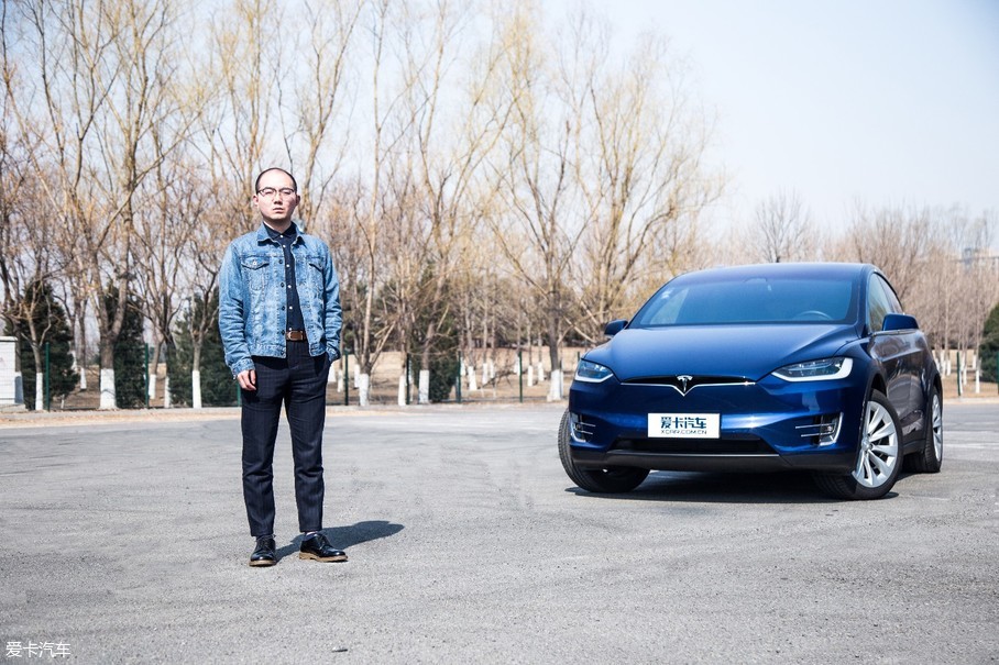 林肯領航員對比特斯拉