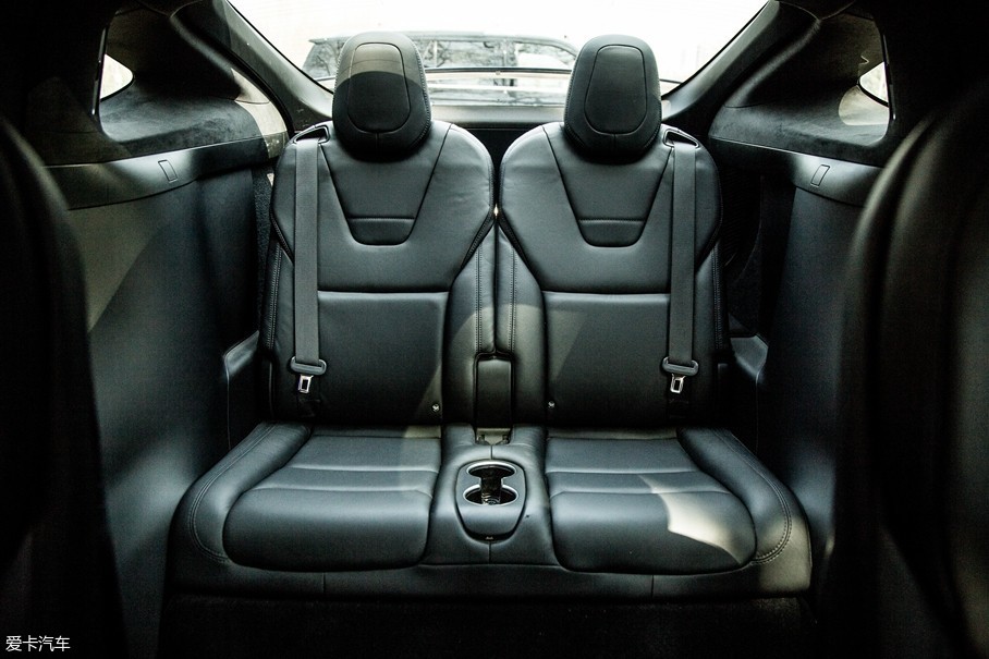 林肯領航員對比特斯拉