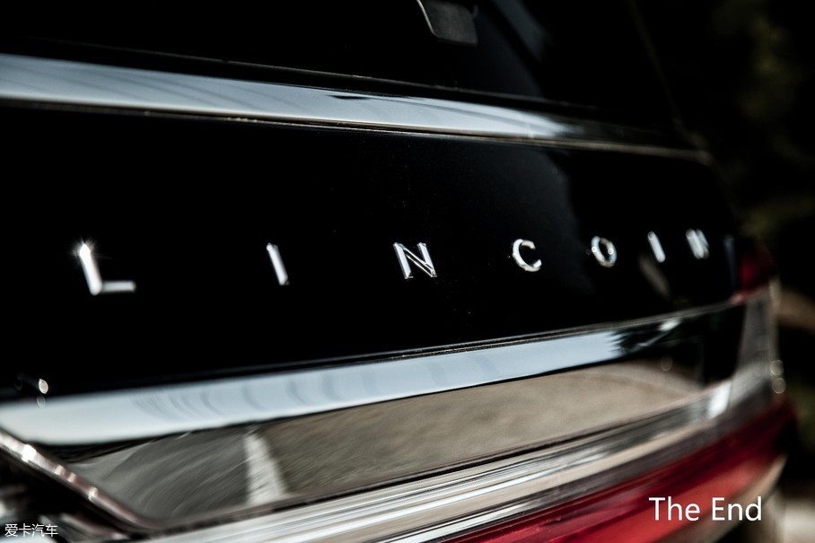 林肯領航員對比特斯拉