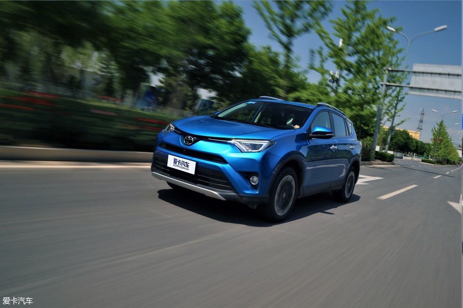 RAV4