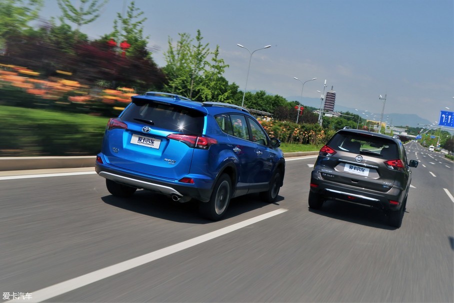 RAV4