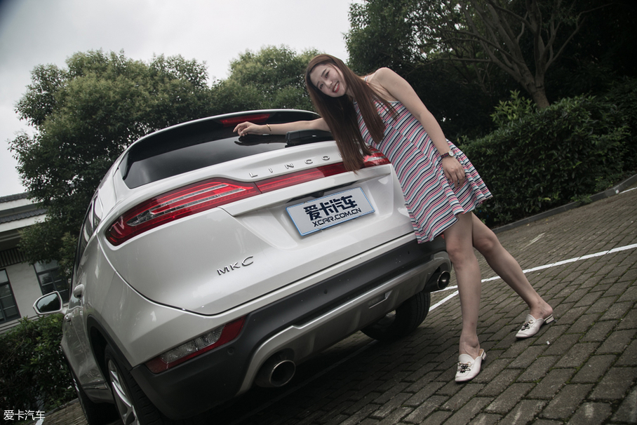 林肯；MKC；幫她選