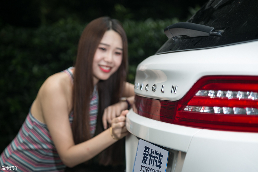 林肯；MKC；幫她選