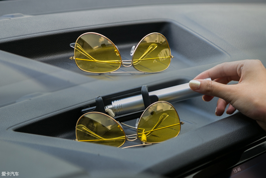 柯米克移動化妝間