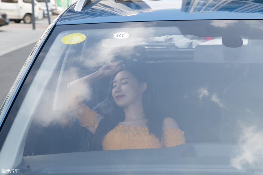 柯米克移動化妝間