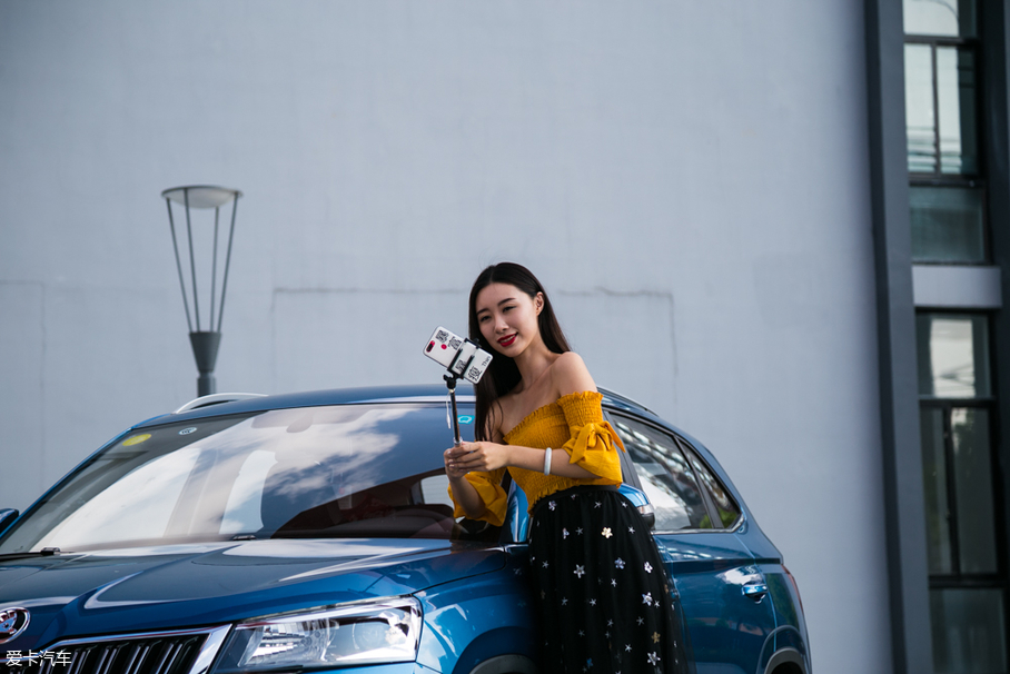 柯米克移動化妝間