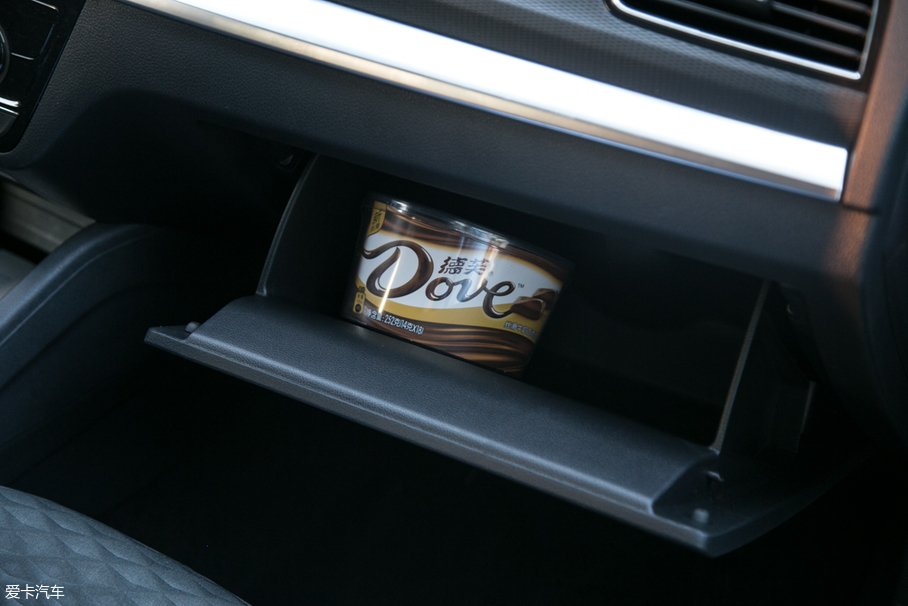 柯米克移動化妝間