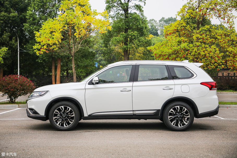 廣汽三菱2019款歐藍德