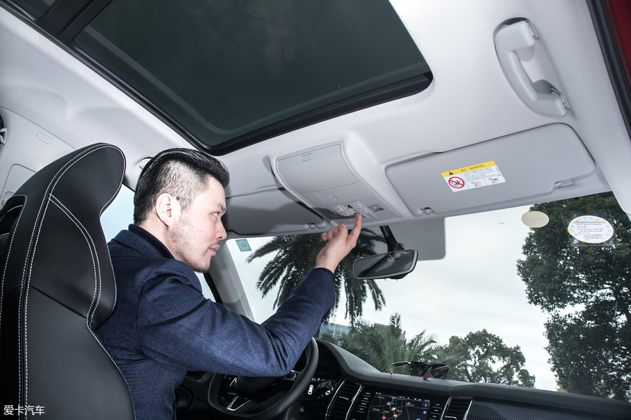 超卡聊车