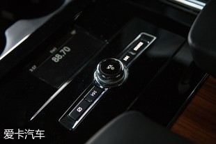 林肯領航員對比特斯拉