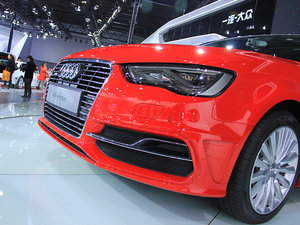 2015Sportback e-tron \(yn)Ӱ Ϻ܇չ