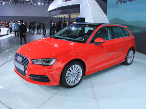 2015Sportback e-tron \(yn)Ӱ Ϻ܇չ