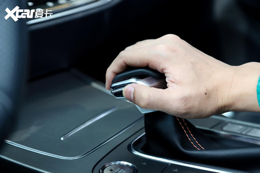 長安汽車2019款歐尚X7