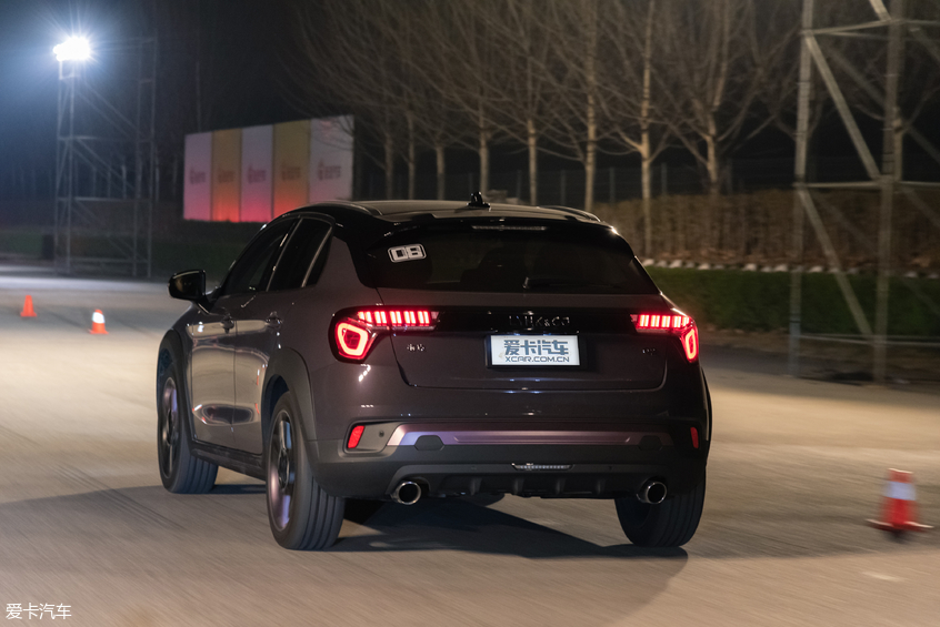 感受年輕的躁動 愛卡試駕領克02高能版