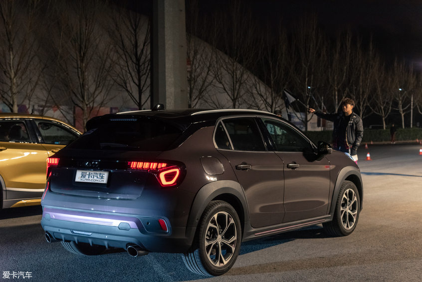 感受年輕的躁動 愛卡試駕領克02高能版