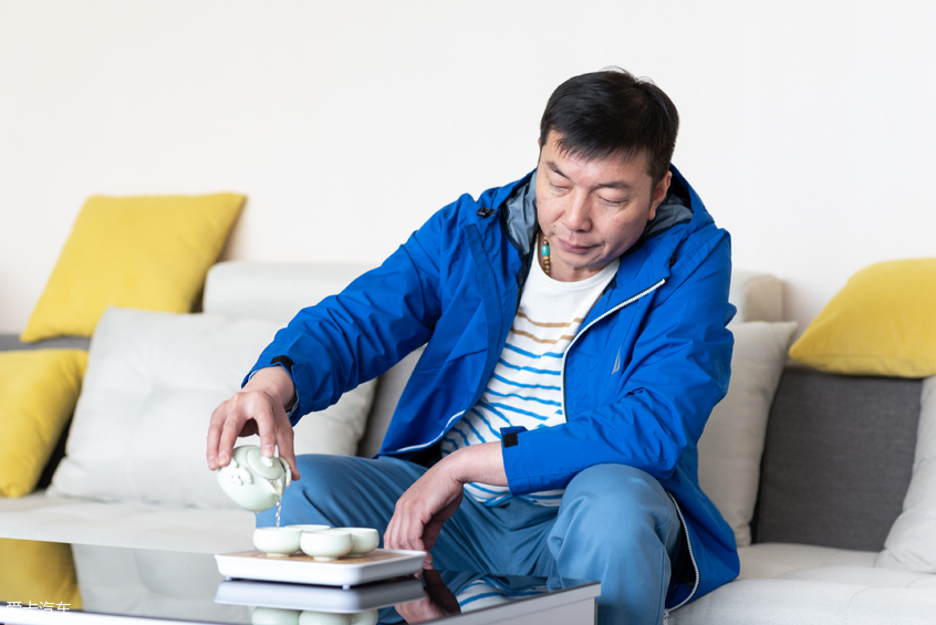 幫TA選：品質(zhì)男人與奔馳GLS的沉穩(wěn)之約