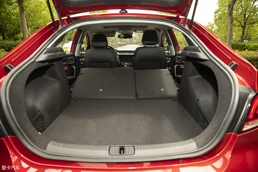 名爵2019款名爵6