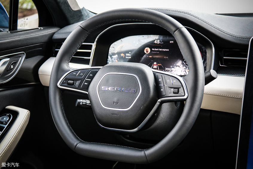 金康電動車實拍