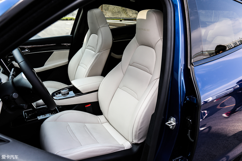 金康電動車實拍