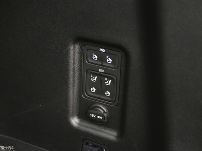 第二排獨立座椅SUV