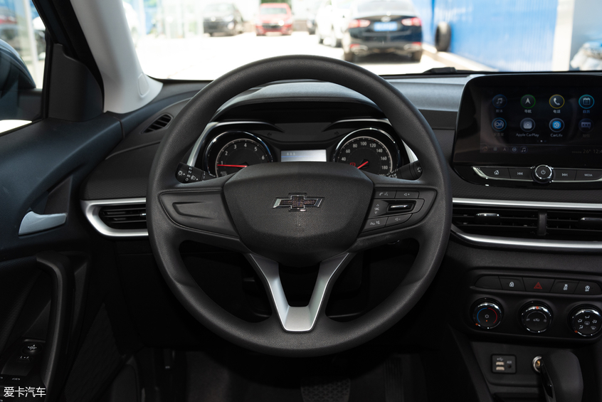 黑暗再來襲 愛卡實拍雪佛蘭創酷Redline