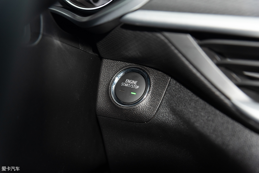 黑暗再來襲 愛卡實拍雪佛蘭創酷Redline