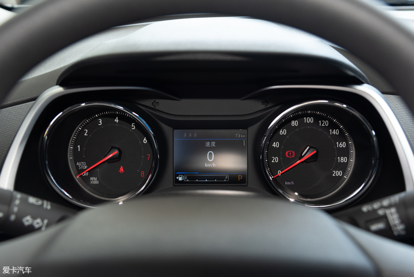 黑暗再來襲 愛卡實拍雪佛蘭創酷Redline