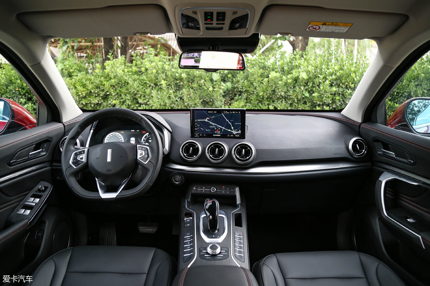 實拍WEY VV5 1.5T兩驅(qū)智先鋒版